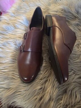 Women Double Monk Strap Dress Shoes in Burgundy